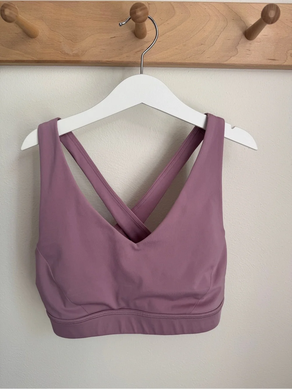 lululemon Energy Bra Evolve Medium Support B-D Cups Mauve Size 4